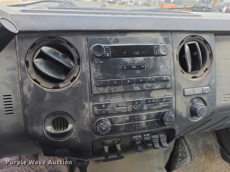 image for item EF3608 2011 Ford F550 XL Super Duty dump truck