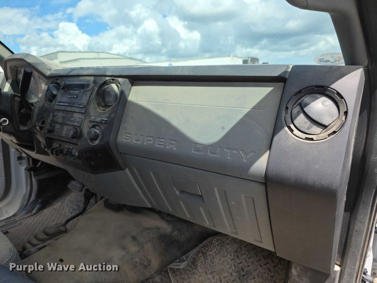 image for item EF3608 2011 Ford F550 XL Super Duty dump truck