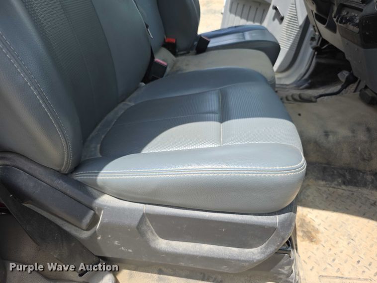 image for item EF3608 2011 Ford F550 XL Super Duty dump truck