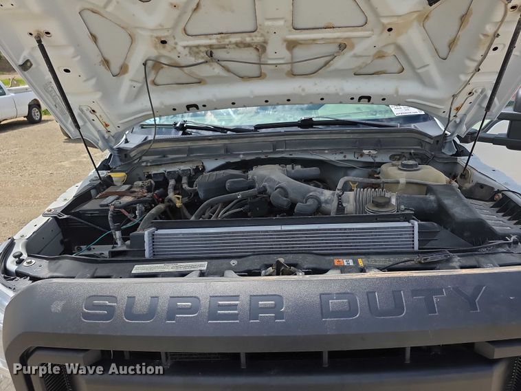 image for item EF3608 2011 Ford F550 XL Super Duty dump truck