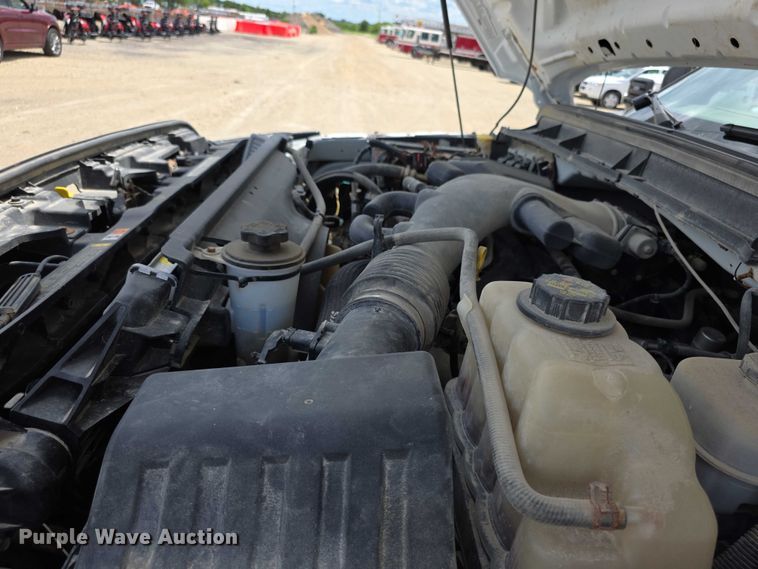 image for item EF3608 2011 Ford F550 XL Super Duty dump truck