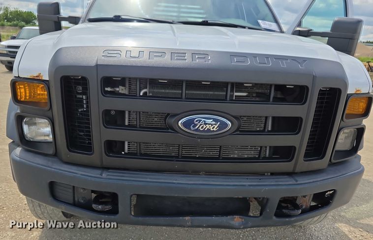 image for item EF3609 2010 Ford F550 XL Super Duty dump truck