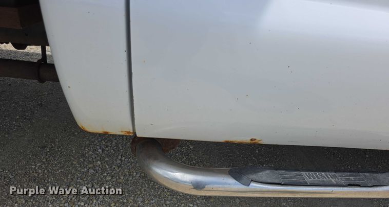 image for item EF3609 2010 Ford F550 XL Super Duty dump truck