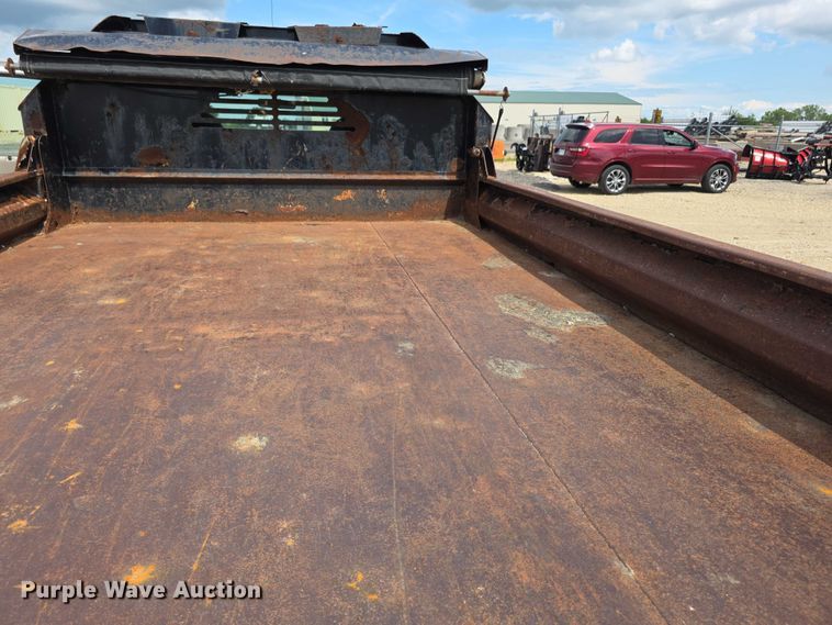 image for item EF3609 2010 Ford F550 XL Super Duty dump truck