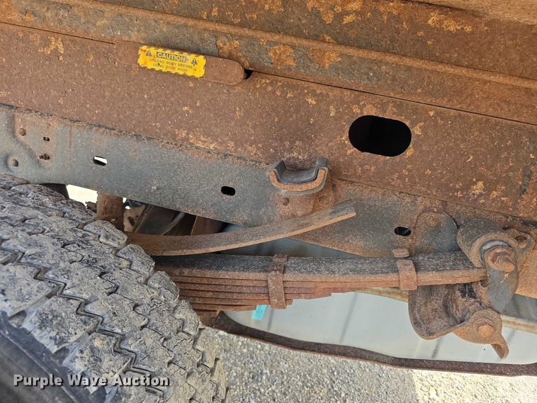 image for item EF3609 2010 Ford F550 XL Super Duty dump truck