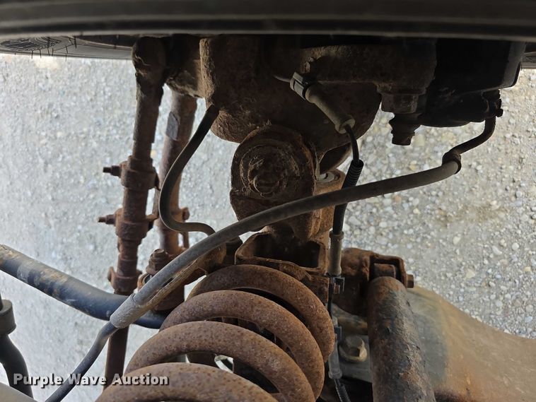 image for item EF3609 2010 Ford F550 XL Super Duty dump truck