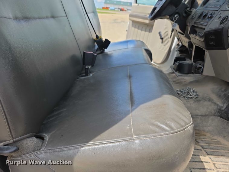 image for item EF3609 2010 Ford F550 XL Super Duty dump truck