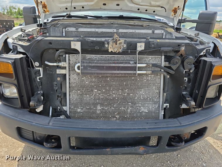 image for item EF3609 2010 Ford F550 XL Super Duty dump truck