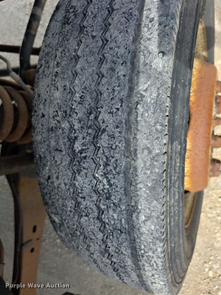 image for item EF3609 2010 Ford F550 XL Super Duty dump truck