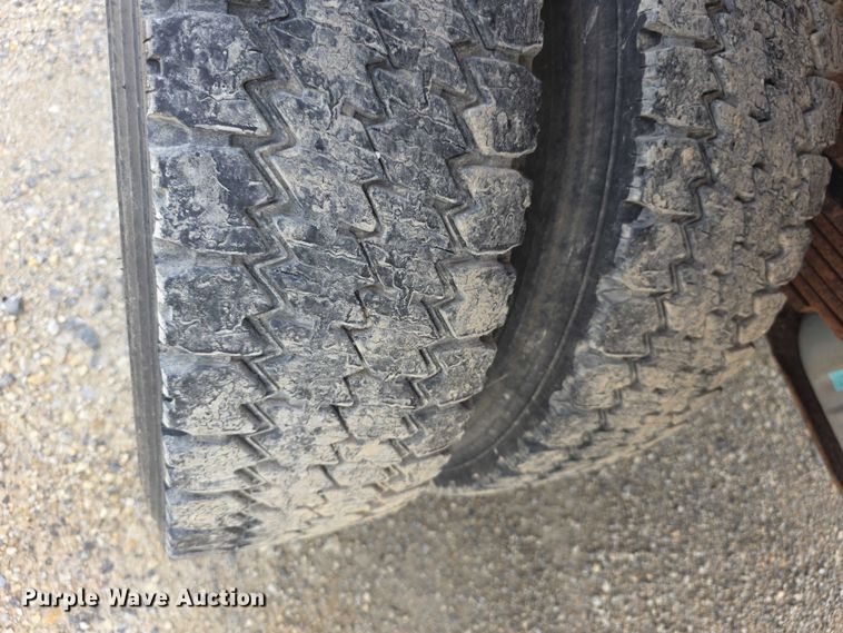 image for item EF3609 2010 Ford F550 XL Super Duty dump truck