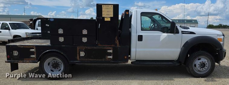 image for item EF3611 2013 Ford  F550 XL Super Duty flatbed truck