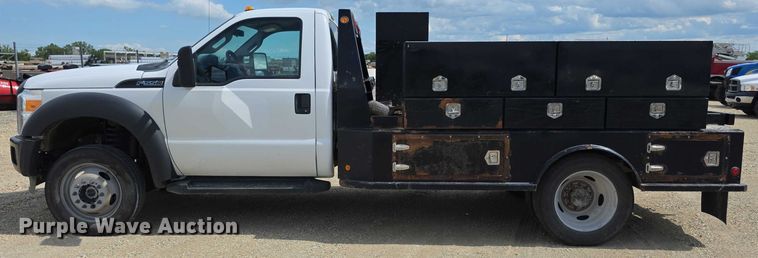 image for item EF3611 2013 Ford  F550 XL Super Duty flatbed truck