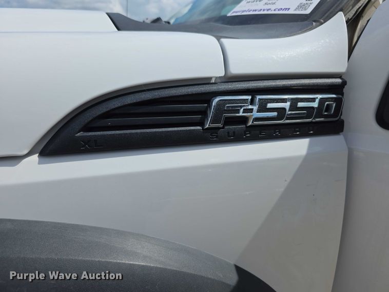 image for item EF3611 2013 Ford  F550 XL Super Duty flatbed truck