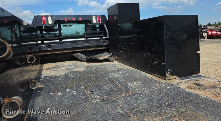 image for item EF3611 2013 Ford  F550 XL Super Duty flatbed truck