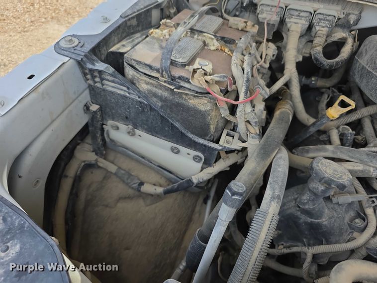 image for item EF3611 2013 Ford  F550 XL Super Duty flatbed truck