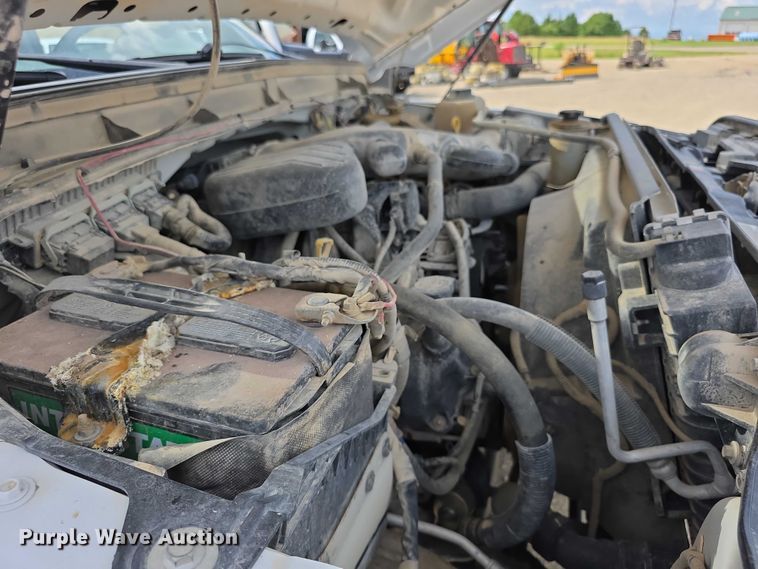 image for item EF3611 2013 Ford  F550 XL Super Duty flatbed truck