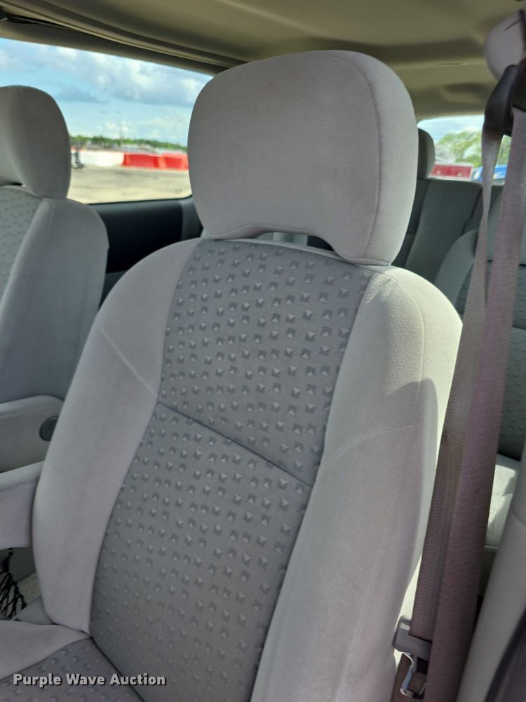 image for item EF3612 2007 Chevrolet Uplander LS van