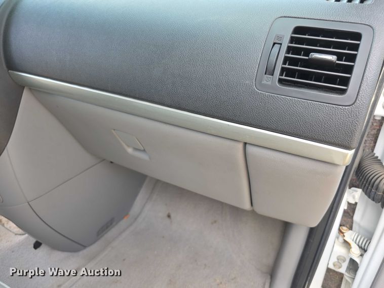 image for item EF3612 2007 Chevrolet Uplander LS van