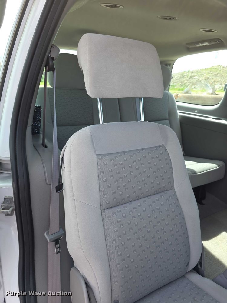 image for item EF3612 2007 Chevrolet Uplander LS van