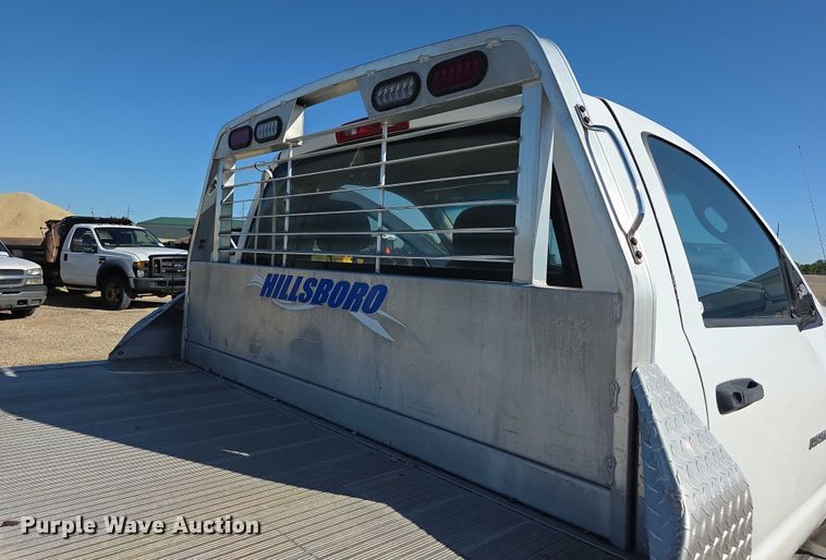 image for item EF3614 2005 Dodge Ram 3500 flatbed pickup truck