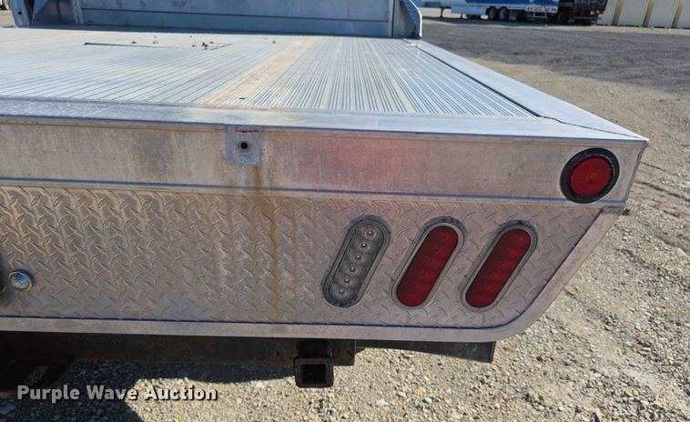 image for item EF3614 2005 Dodge Ram 3500 flatbed pickup truck