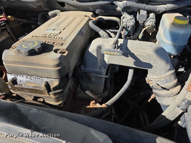 image for item EF3614 2005 Dodge Ram 3500 flatbed pickup truck