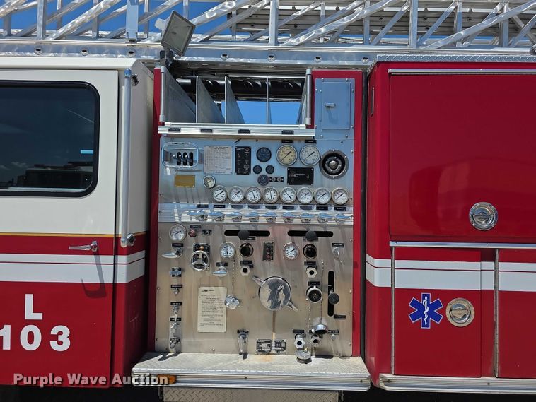 image for item EF3617 1990 Federal Motors E-One ladder fire truck