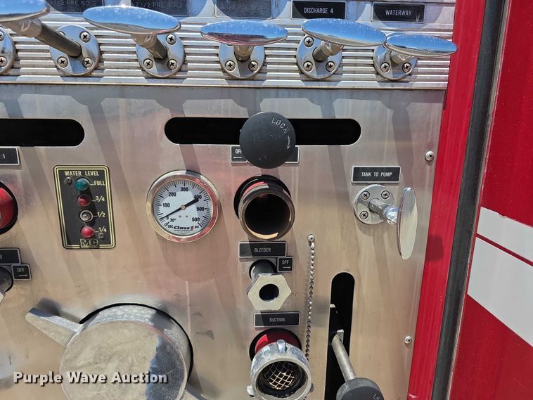 image for item EF3617 1990 Federal Motors E-One ladder fire truck