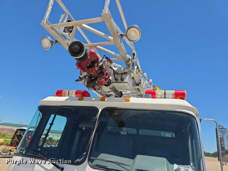 image for item EF3617 1990 Federal Motors E-One ladder fire truck