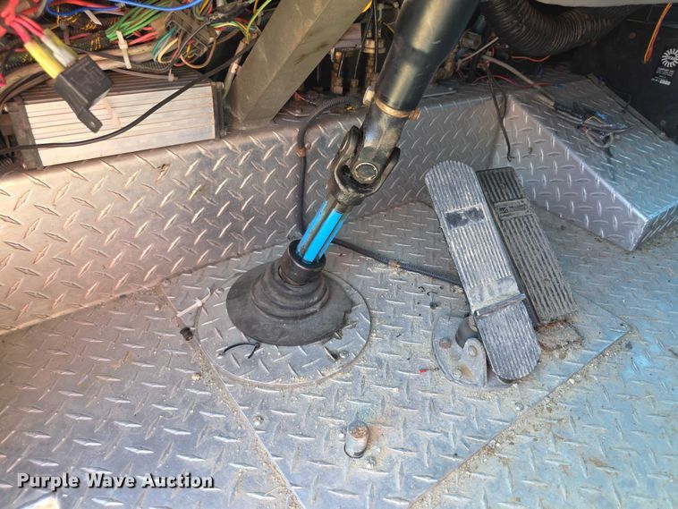 image for item EF3617 1990 Federal Motors E-One ladder fire truck