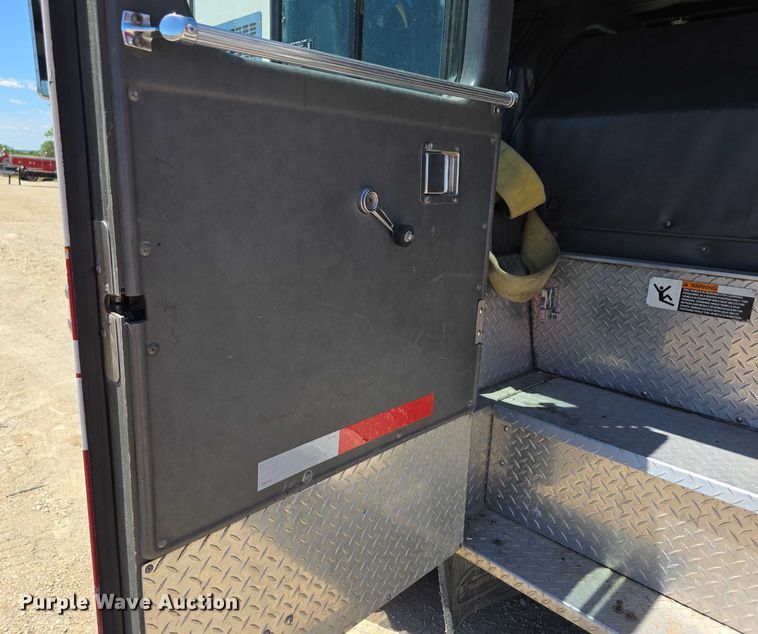 image for item EF3617 1990 Federal Motors E-One ladder fire truck