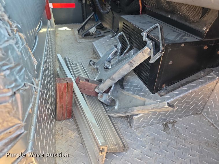 image for item EF3617 1990 Federal Motors E-One ladder fire truck