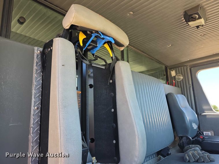 image for item EF3617 1990 Federal Motors E-One ladder fire truck