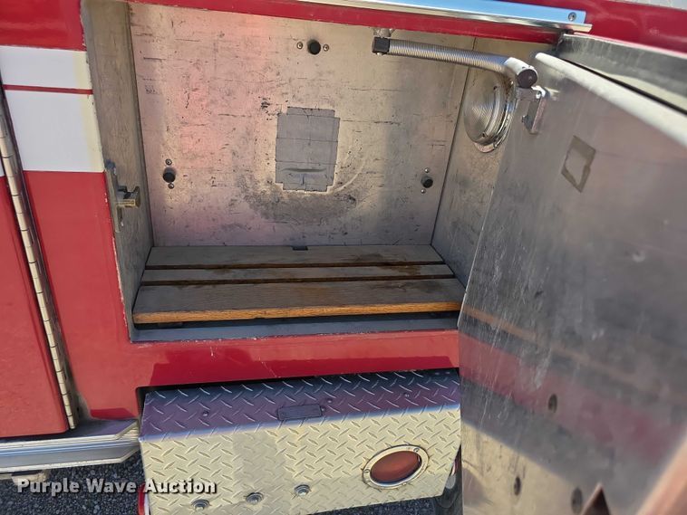 image for item EF3617 1990 Federal Motors E-One ladder fire truck