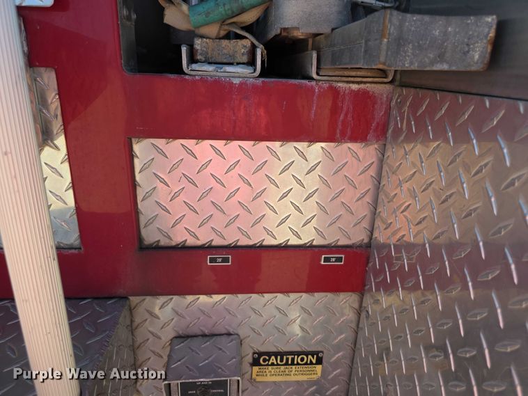 image for item EF3617 1990 Federal Motors E-One ladder fire truck