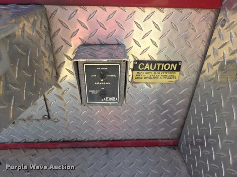 image for item EF3617 1990 Federal Motors E-One ladder fire truck