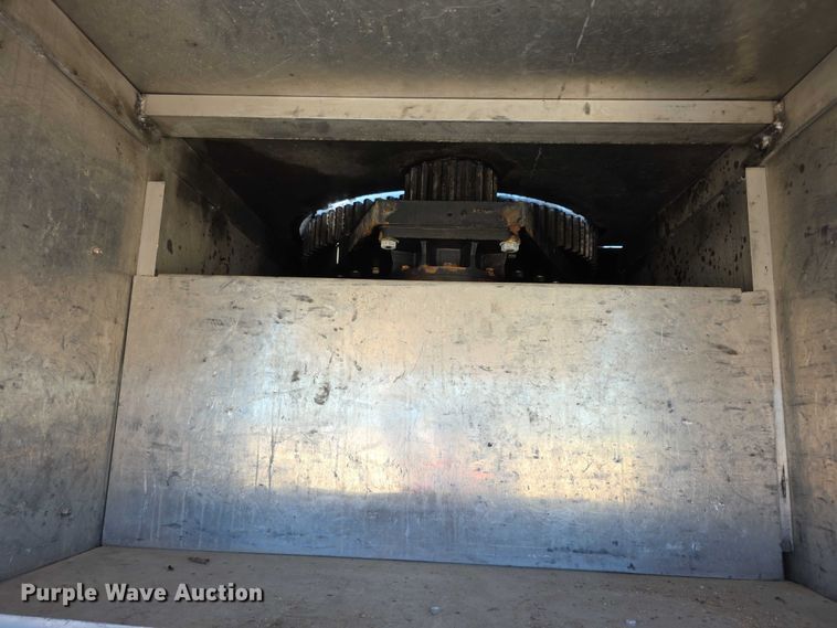 image for item EF3617 1990 Federal Motors E-One ladder fire truck