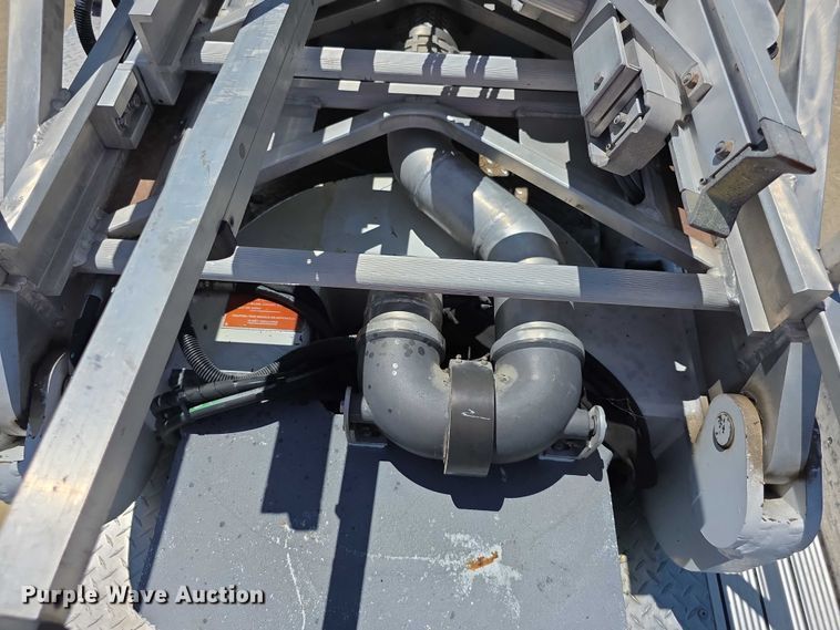 image for item EF3617 1990 Federal Motors E-One ladder fire truck