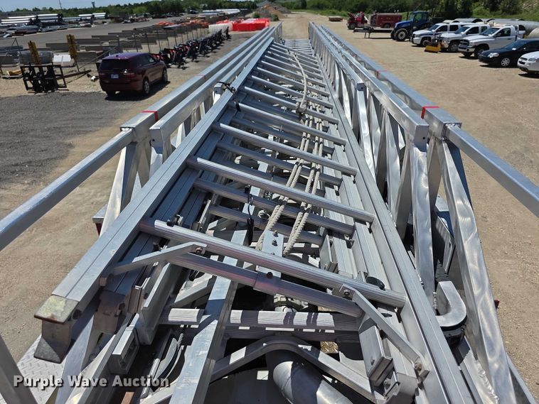 image for item EF3617 1990 Federal Motors E-One ladder fire truck