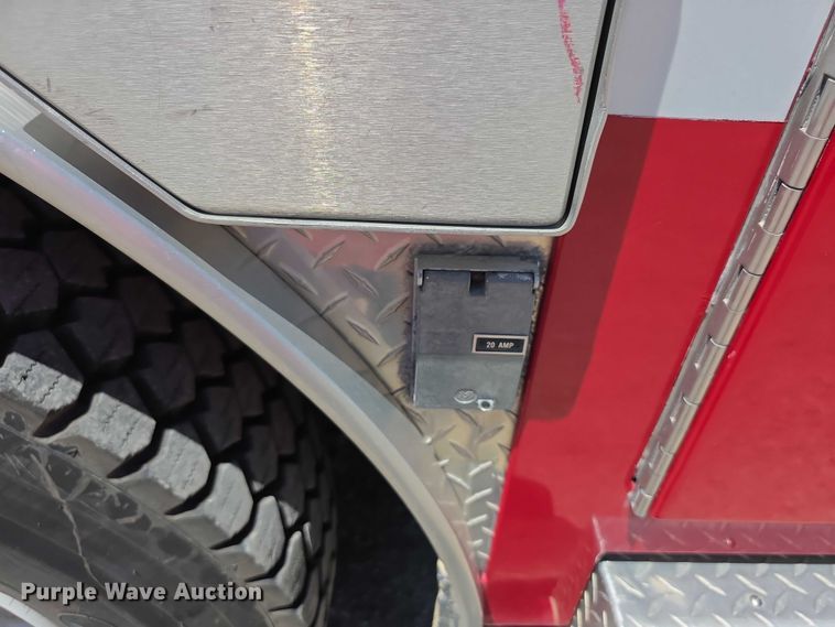 image for item EF3617 1990 Federal Motors E-One ladder fire truck