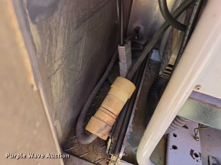 image for item EF3617 1990 Federal Motors E-One ladder fire truck