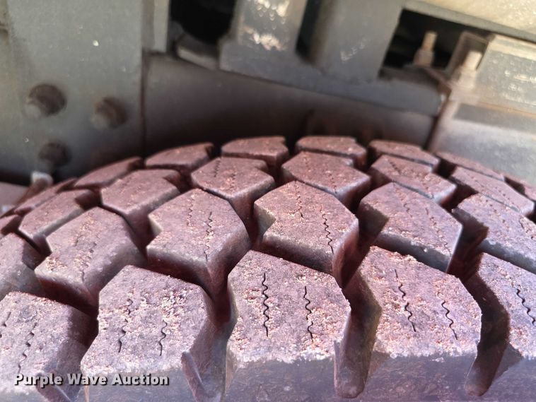 image for item EF3617 1990 Federal Motors E-One ladder fire truck