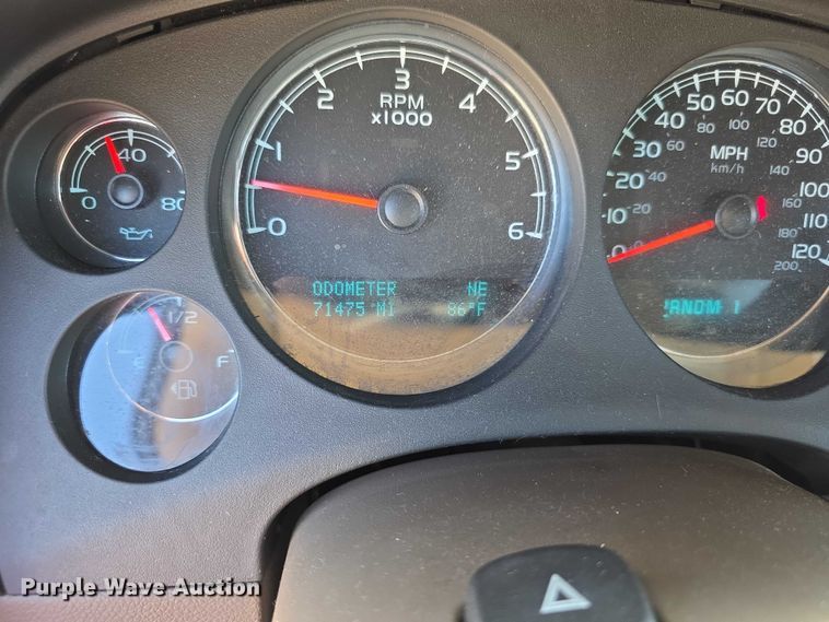 image for item EF3621 2012 Chevrolet Suburban 1500 SUV