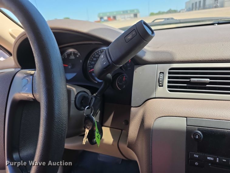 image for item EF3621 2012 Chevrolet Suburban 1500 SUV