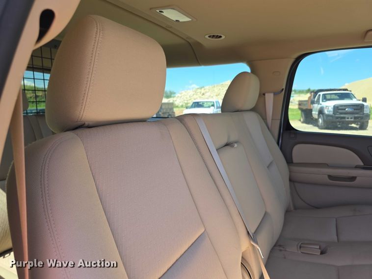 image for item EF3621 2012 Chevrolet Suburban 1500 SUV