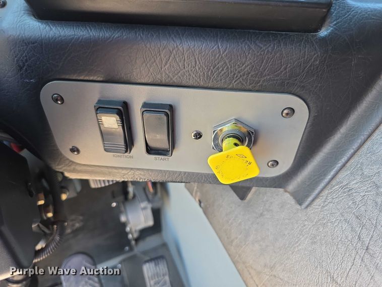 image for item EF3622 2003 Pierce Dash pumper fire truck