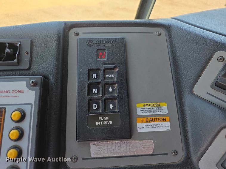 image for item EF3622 2003 Pierce Dash pumper fire truck