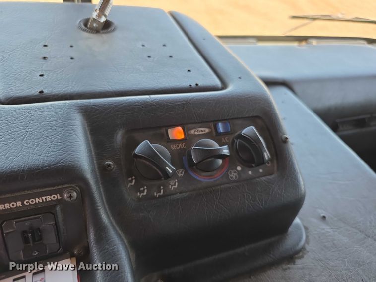 image for item EF3622 2003 Pierce Dash pumper fire truck