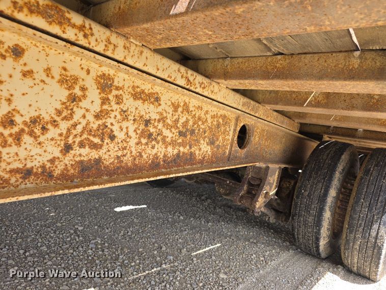 image for item EF3623 2000 Trail King TK40RB tilt deck equipment trailer