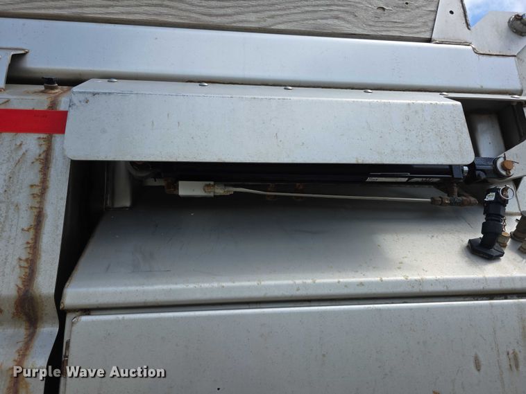 image for item EF3625 Henderson salt spreader